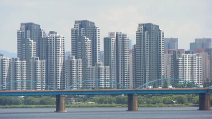 서울 아파트 증여 비중 3년 반 만에 최저...취득세 부담 / YTN