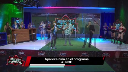 Niña se aparece en el foro de "Las Noches del Fútbol"