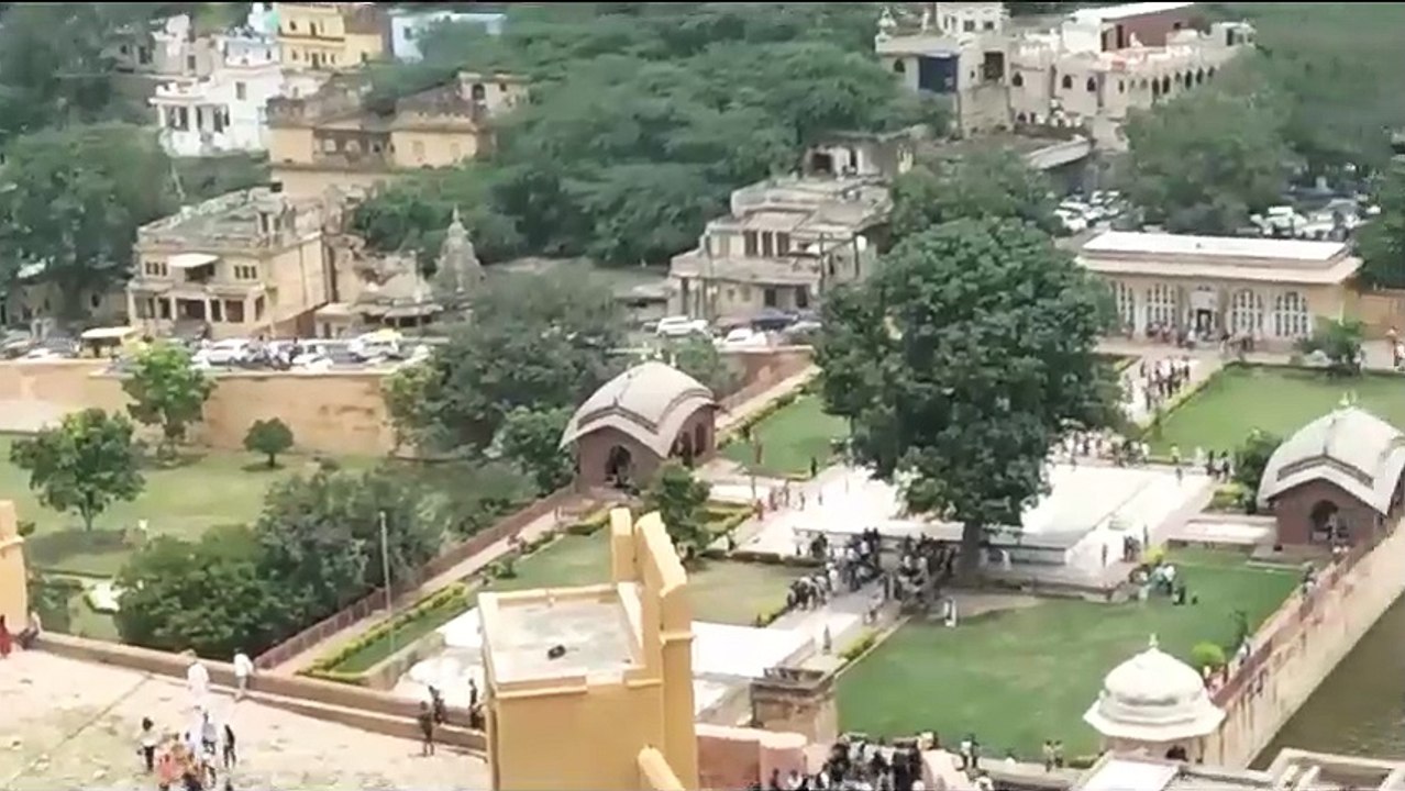 स्मारकों पर आजादी का अमृत महोत्सव-आमेर, हवामहल...