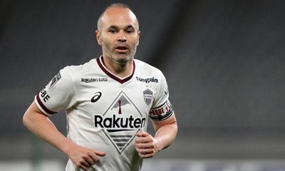 إنييستا يكشف سبب اختياره نادي الإمارات