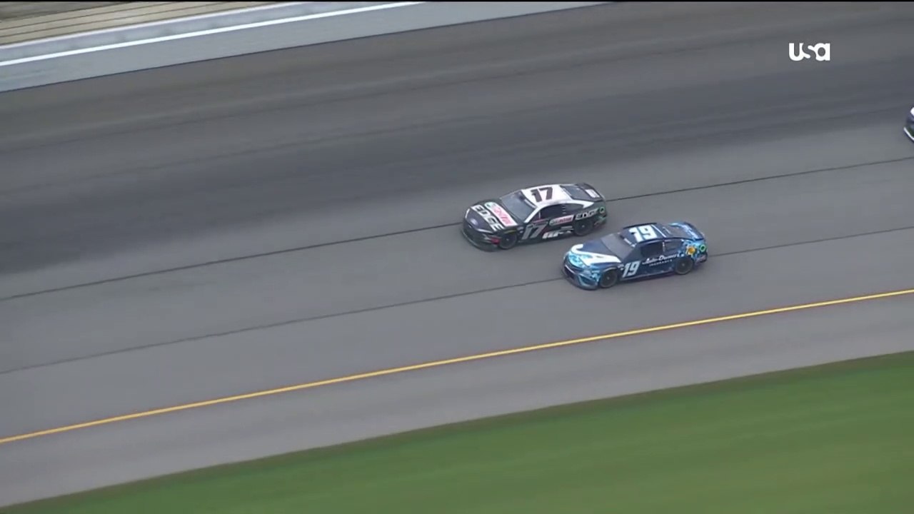 NASCAR Michigan 2023 Final Laps Buescher Truex Jr Battle Win