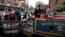 Narrowboaters stage protest in Birmingham over funding cuts to canals