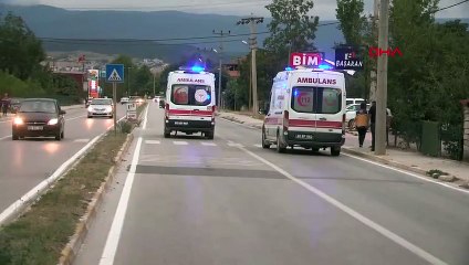 3 véhicules mélangés dans le quartier Erbaa de Tokat, 8 personnes ont été blessées