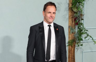 Jonny Lee Miller afirma que sus niveles de testosterona son bajos