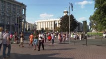 كيف يعيش سكان كييف بعد عام ونصف من الحرب؟