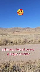 "Te extrañé, mamá": Madre no duda en correr al encuentro de su hijo en el campo