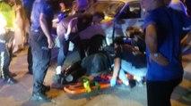 Kavga ihbarına giden polisler kaza yaptı