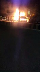 मिष्ठान भंडार में रात के समय लगी भीषण आग, देखें वीडियो...