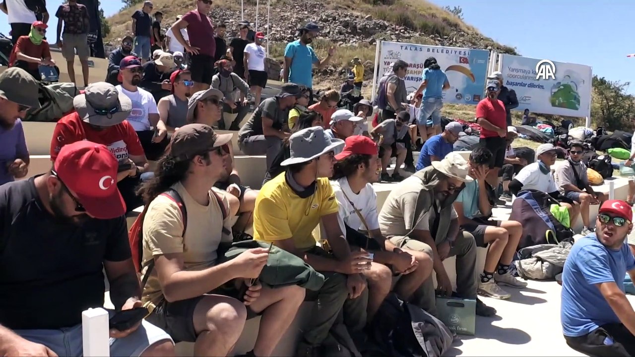 KAYSERİ - Yamaç Paraşütü Türkiye Şampiyonası Mesafe Yarışması, Kayseri'de başladı
