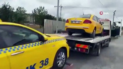 Fatih'te Yolcu Seçen Taksicilere Cezai İşlem Uygulandı