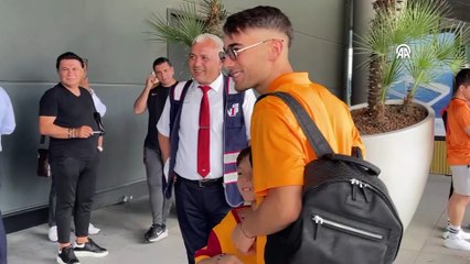 İSTANBUL - Galatasaray, Olimpija Ljubljana maçı için Slovenya'ya gitti