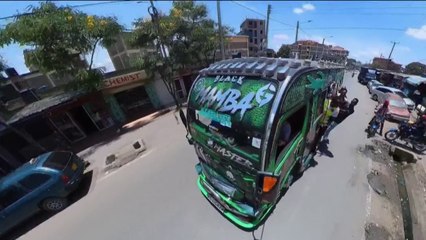 Les matatus - Bus stars de Nairobi