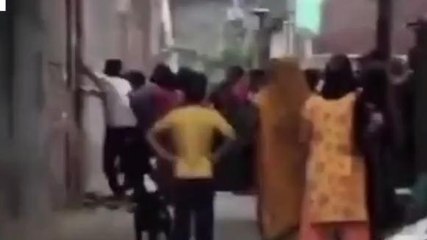 अलीगढ़: दबंगों की दबंगई का लाइव वीडियो आया सामने