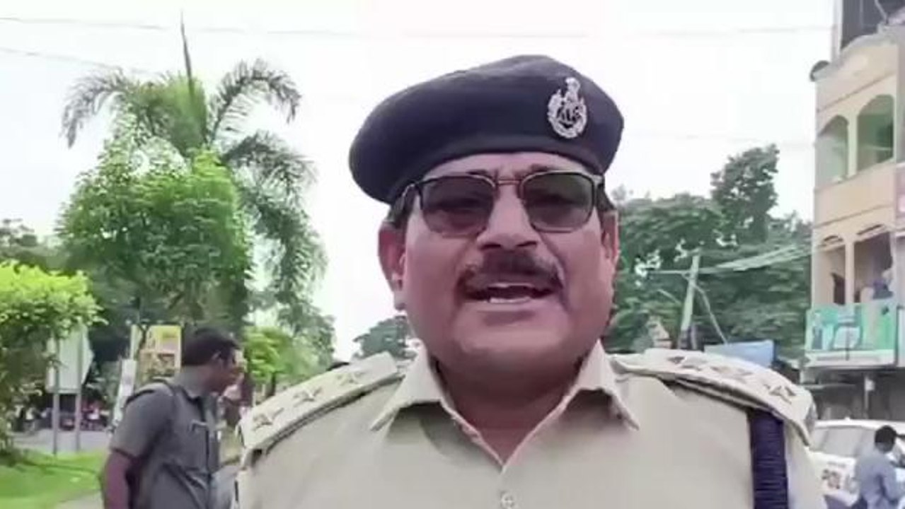 వరంగల్: జిల్లా కాంగ్రెస్ శ్రేణులకు ఏసీపీ హెచ్చరిక