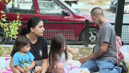 Ev sahibinin yaklaşık 5 katına çıkardığı kirayı ödeyemeyen aile parkta yaşamaya başladı