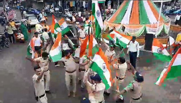 देश भक्ति गीतों पर थिरके इटारसी पुलिस के जवान