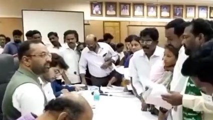 శ్రీకాకుళం జిల్లా: "కలెక్టర్ ముందుకు 190 అర్జీలు... సత్వరమే పరిష్కరిస్తాం"