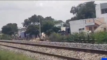 కర్నూలు జిల్లా: రైలు నుంచి కిందపడి వ్యక్తి మృతి