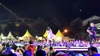 ARLIDA PUTRI GOYANG DANGDUT KOTA KEDIRI