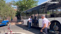 Martigues: un bus dévale 100 mètres en marche arrière et s'encastre dans le mur d'une maison