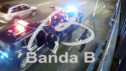 Vídeo mostra confusão em prisão de suspeitos de agredirem guardas; veja