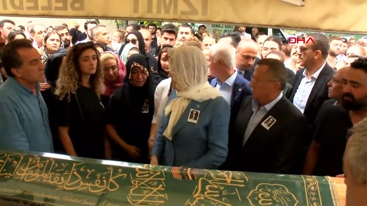 İYİ Parti Kocaeli Eski İl Başkanı Şanbaz Yıldız'ın Cenaze Törenine Meral Akşener Katıldı