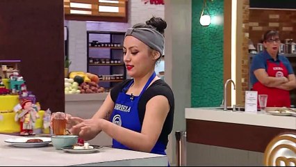 “Pase casero”: Gabriela muestra sus habilidades para vender asadito
