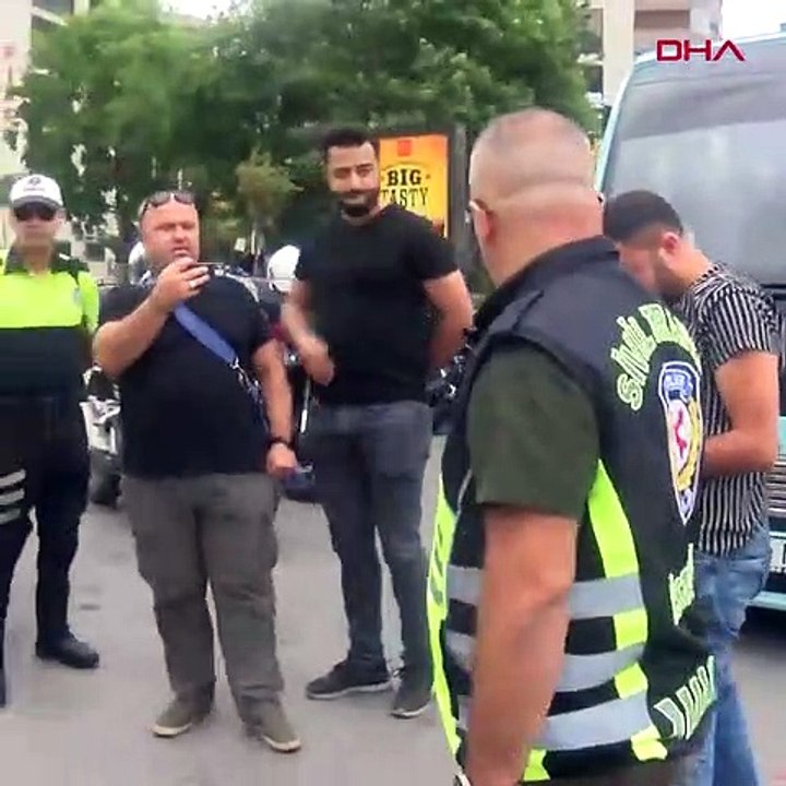 Minibüslere ceza; yolcu gibi bindiler
