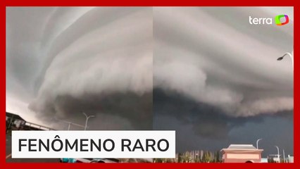 Enorme nuvem de tempestade 'supercélula' é flagrada na China