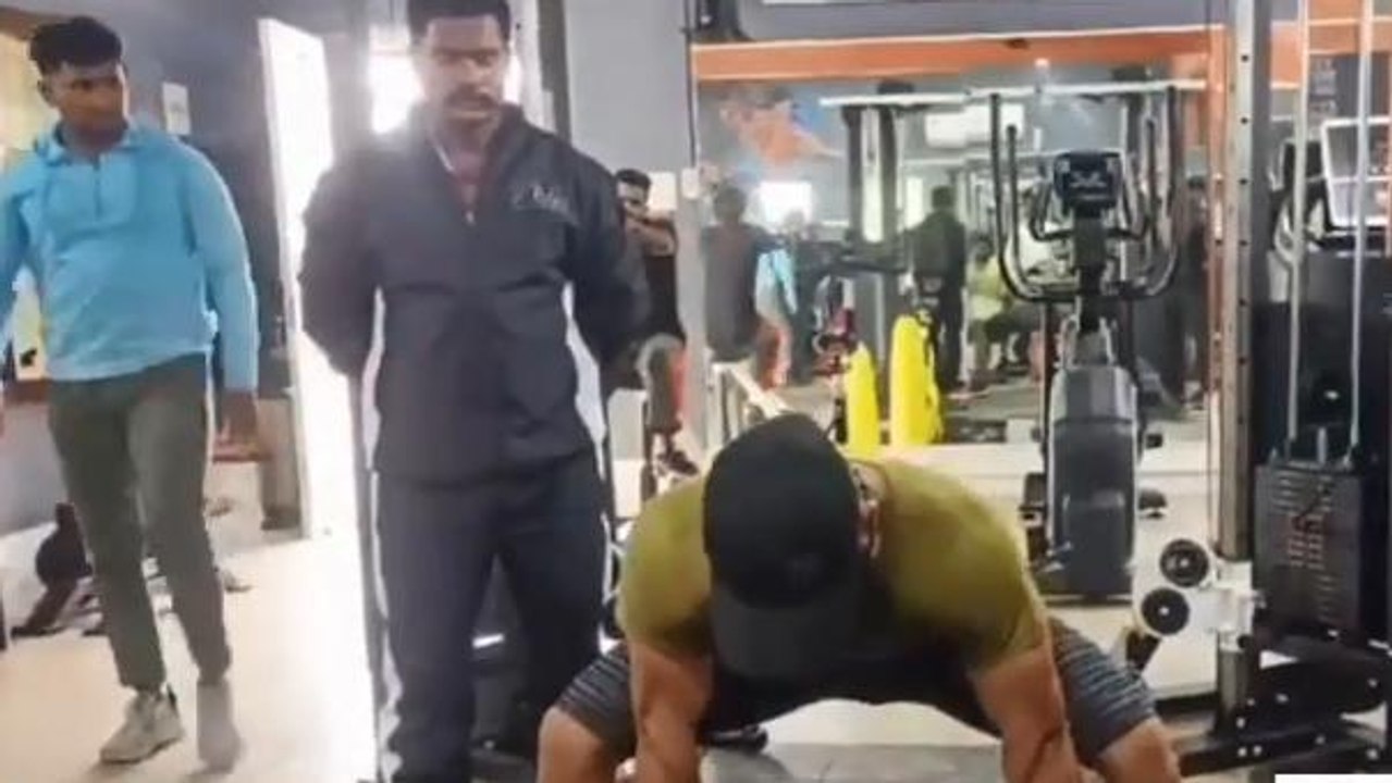 శ్రీకాకుళం: జిల్లాలో ఆసక్తికరంగా పవర్ లిఫ్టింగ్ పోటీలు