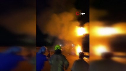 Bursa’da arı yüklü kamyon alev alev yandı