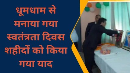 फर्रुखाबाद: शहीद स्मारक पर एसडीएम ने चढ़ाया पुष्प, शहीदों को किया याद