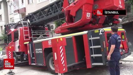 İstanbul'da hava almak isterken balkonda mahsur kaldı