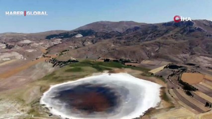 Yer: Sivas... Gölün kalbi ortaya çıktı