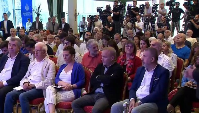 İstanbul Büyükşehir Belediye Başkanı Ekrem İmamoğlu, yerel seçimlerde tekrar aday olacağını açıkladı