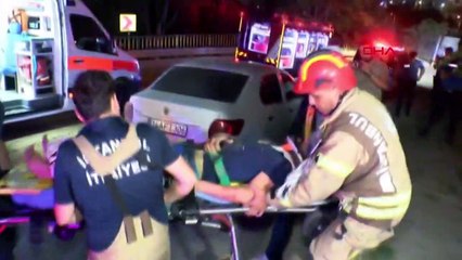 Başakşehir'de Hafriyat Kamyonu Devrildi, Şoför Yaralandı