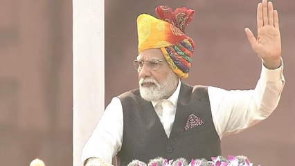 लाल किले से बोले पीएम, '2014 में आपने एक सरकार फॉर्म की, तो मोदी में रिफॉर्म करने की हिम्मत आई'