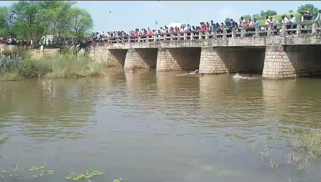 करौली जिले के सपोटरा क्षेत्र में बड़ा हादसा, नदी में डूबे तीन युवक, दो के मिले शव