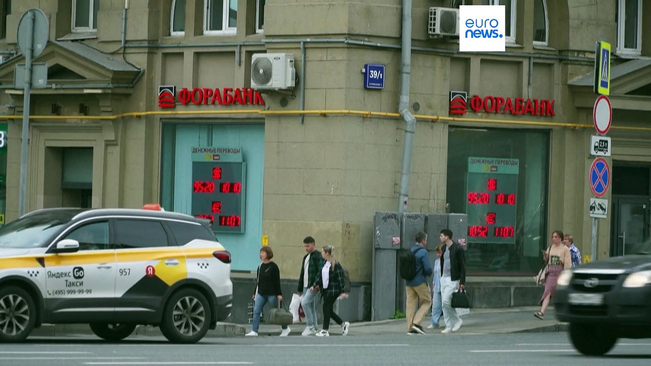 Rubel-Absturz: Russlands Zentralbank erhöht Leitzins drastisch auf 12%