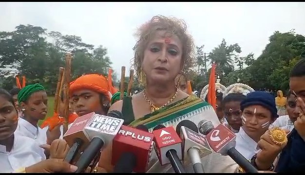 লেখাপড়ায় ভালো হলেই ভালো মানুষ হওয়া যায় না, যাদবপুরের ঘটনায় সরব মানবী | Oneindia Bengali