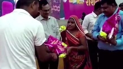 बांसवाड़ा: निशुल्क अन्नपूर्णा फूड पैकेट योजना का शुभारंभ, जानिए कैसे मिलेगा लाभ?