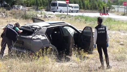 Kayseri'de Otomobil Şarampole Devrildi: 42 Kilo Esrar ve 100 Bin Captagon Hap Ele Geçirildi