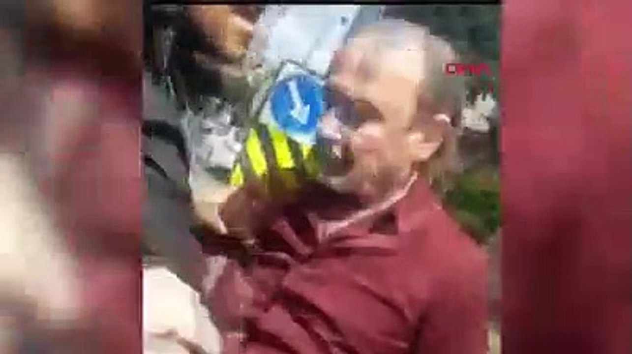 Hem suçlu hem güçlü! Kazaya neden olan Suriyeli sürücü kaçmasına engel olan vatandaşlara saldırdı