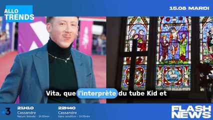 Le chanteur Eddy de Pretto affiche son amour : des vacances en Italie au bras de son chéri !