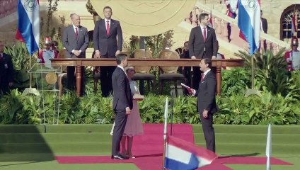 Santiago Peña toma posse como presidente do Paraguai