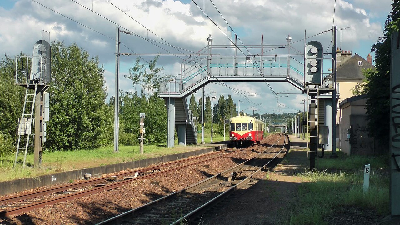X2403  à Pont l"Evêque
