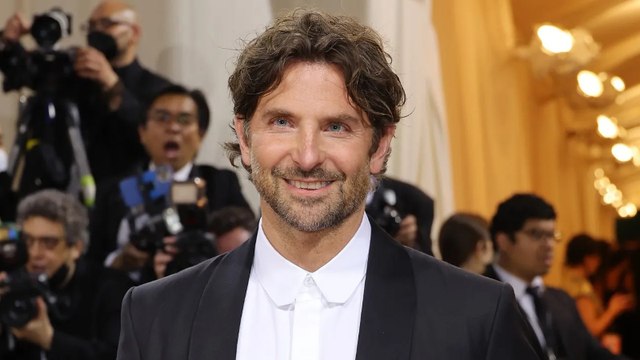 'Maestro' Trailer: Bradley Cooper Transforms Into Leonard Bernstein | THR News