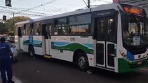 Ônibus estraga e provoca transtornos no trânsito da Rua JK