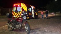 Motociclista desvia de gato, sofre queda e filha que estava na garupa fica ferida, na Rua Academia