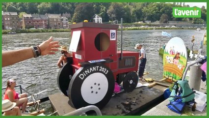 Au coeur de la régate de Baignoires de Dinant